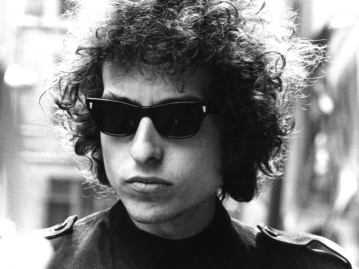 Eyewear Icons: Bob Dylan